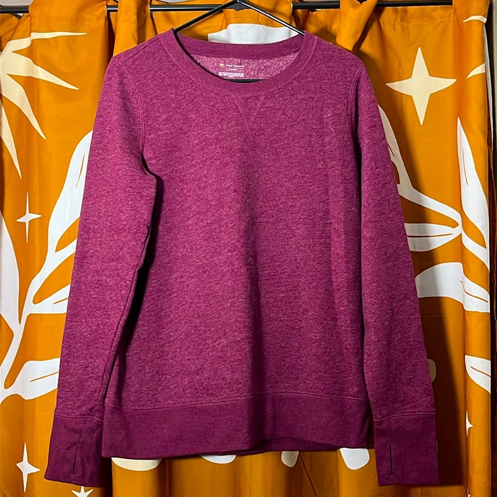 Women’s Tek Gear sz L berry colored super soft sweatshirt